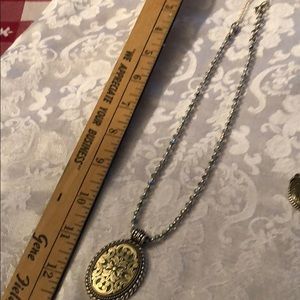 Necklace and earring set